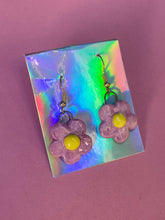 Load image into Gallery viewer, Daisy Dangle Earrings